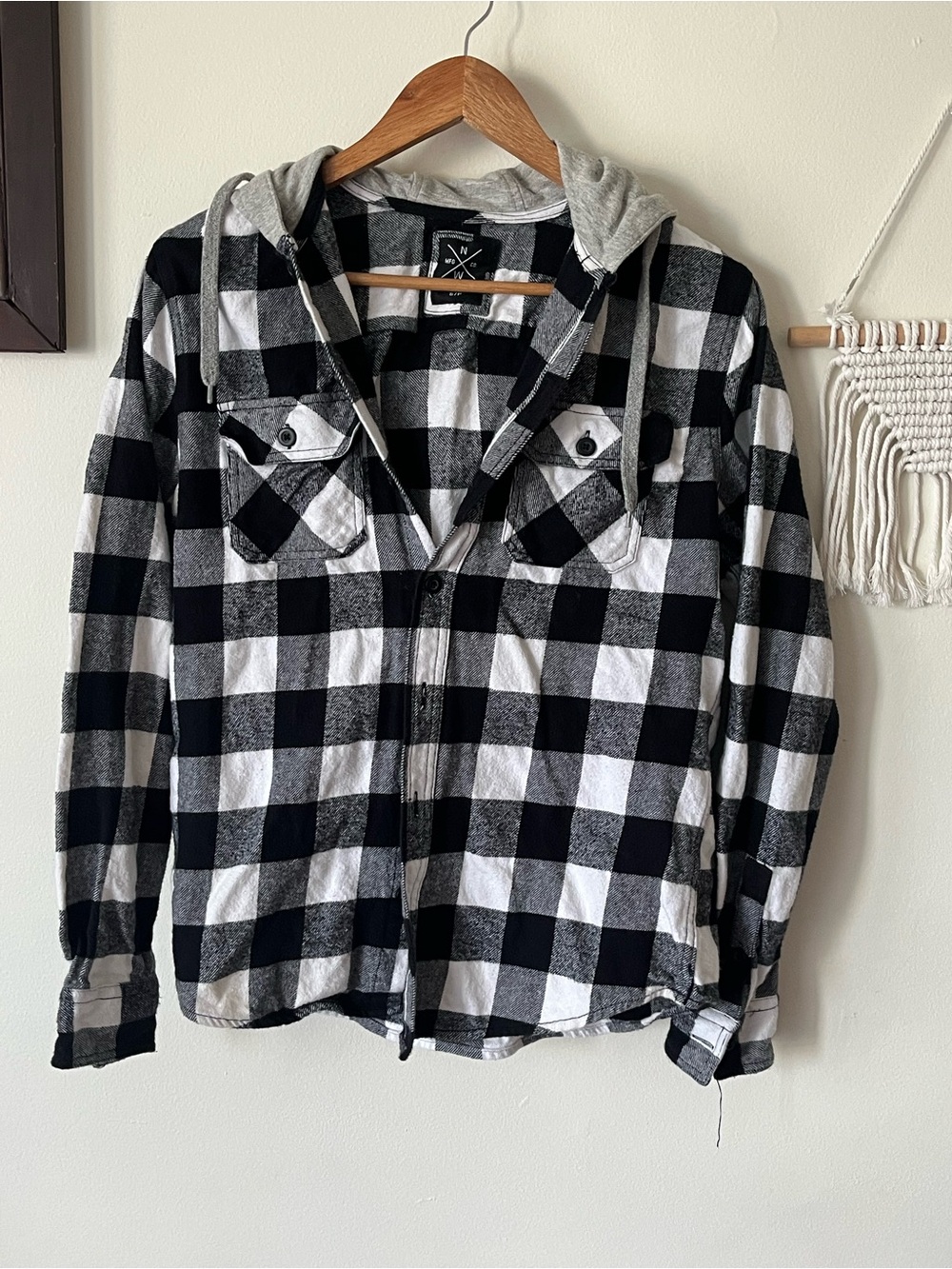 North Western Clothing co. Black & White Plaid Hooded Button-Up Shacket- Small